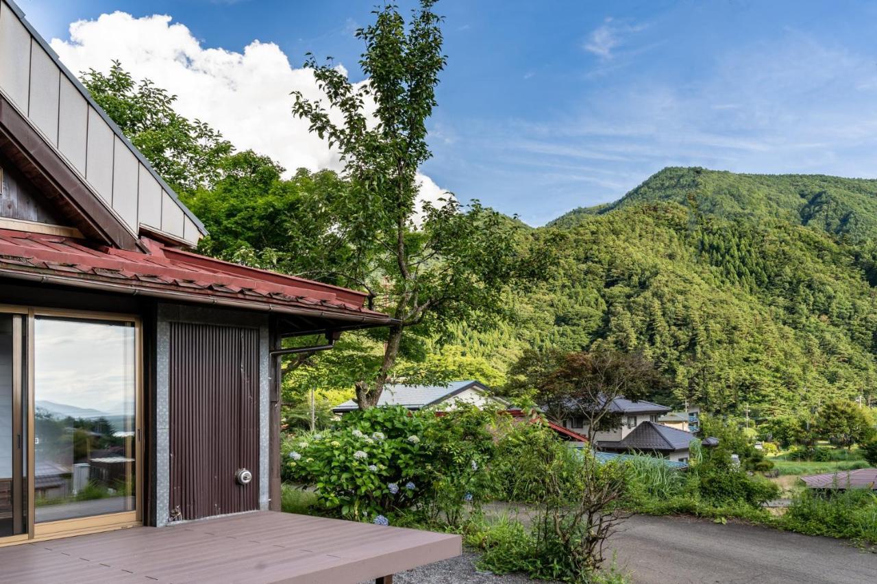 Livegrace House Lake Saiko 西湖古民家 Яманаси Экстерьер фото