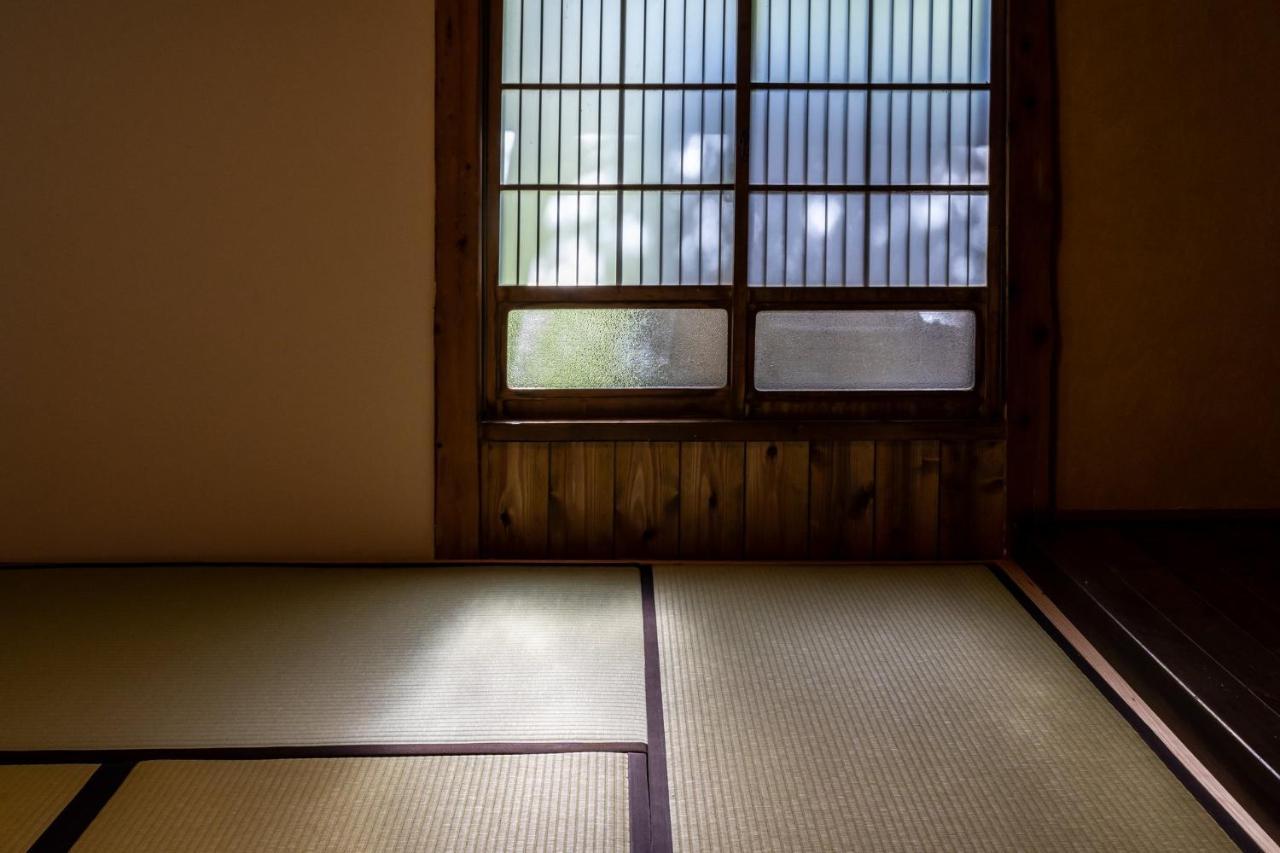 Livegrace House Lake Saiko 西湖古民家 Яманаси Экстерьер фото