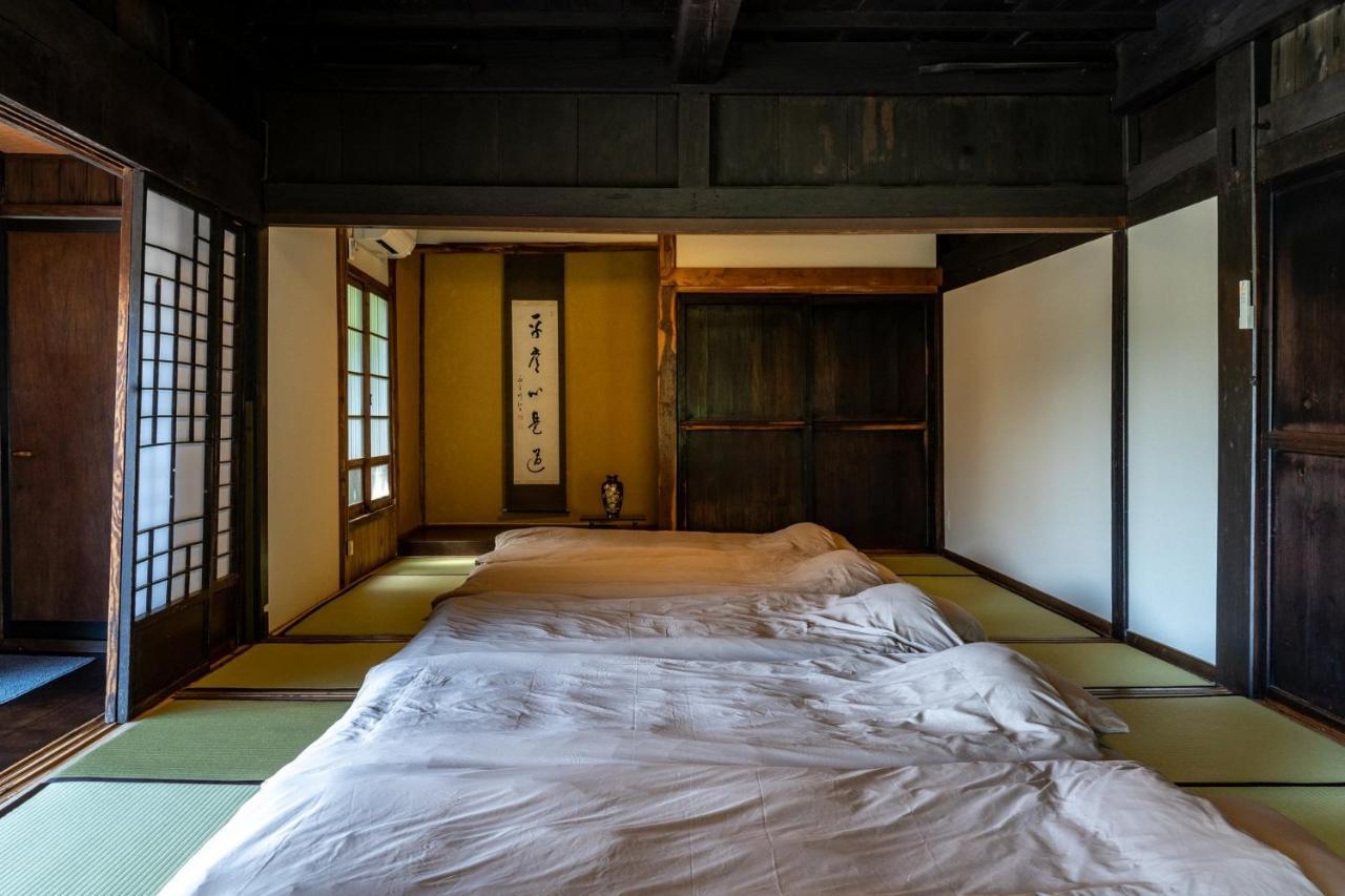 Livegrace House Lake Saiko 西湖古民家 Яманаси Экстерьер фото